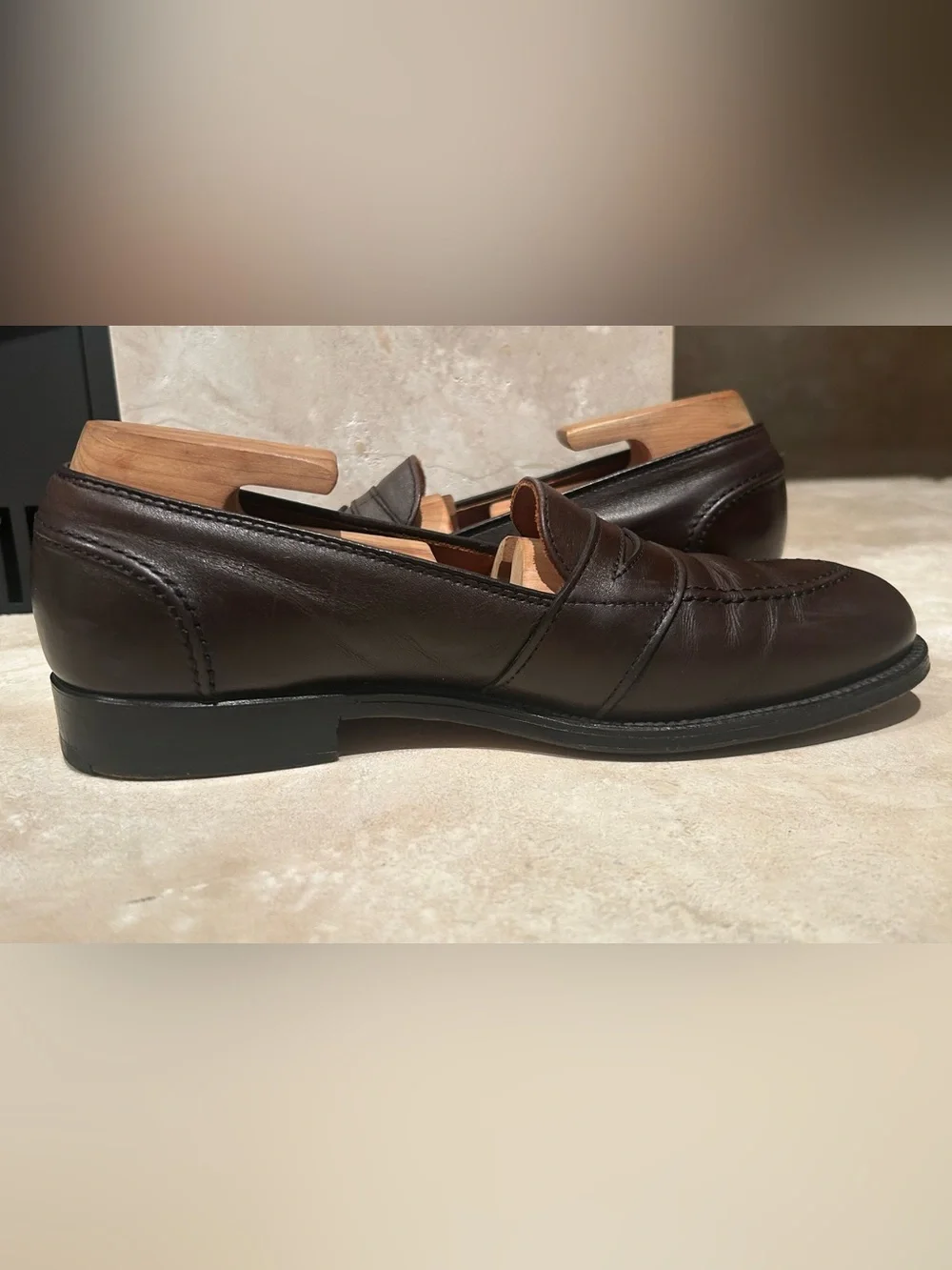 Alden 686 Full Strap Penny Loafers – Dark Brown Leather – Men’s 7 B/D